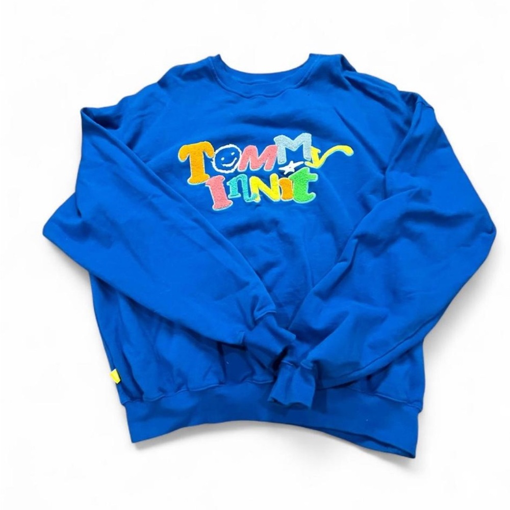 Royal Blue Graphic Crewneck Sweatshirt with Ribbed Cuffs